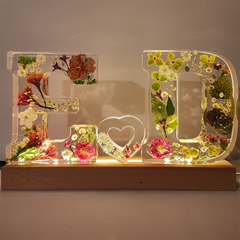 USB Powered 15cm 30cm Rectangle Beech Wood Display Stand 